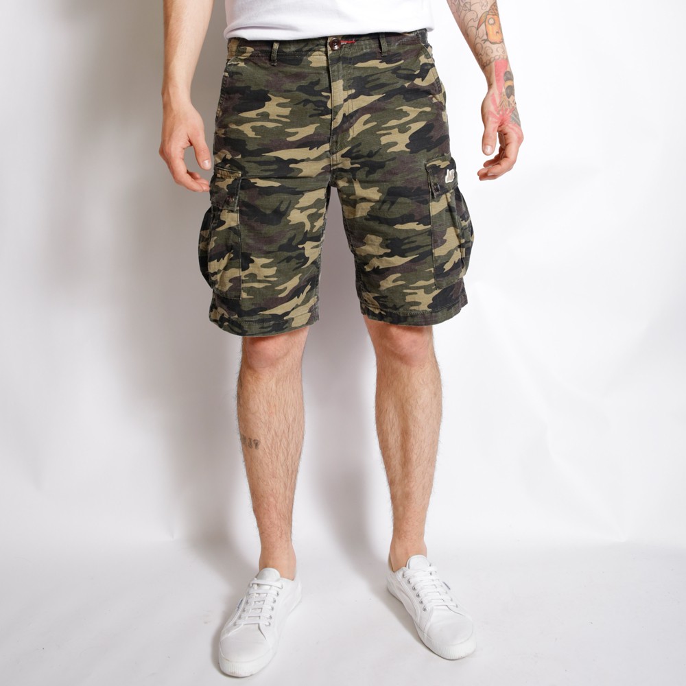 ss17_shorts_container_woodland-camo_1